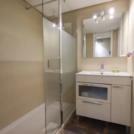Apartamento Apolo 4 *